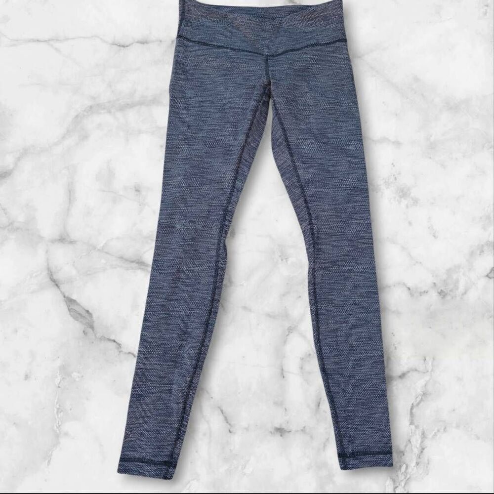 Lululemon Wunder Under Size 6